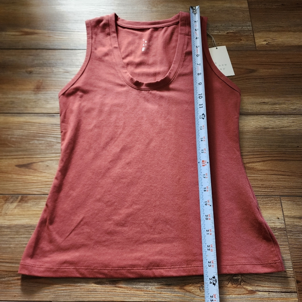 Target A New Day Slim Fit Tank Top Small Women's S Rust U-Neck NWT - Picture 5 of 10